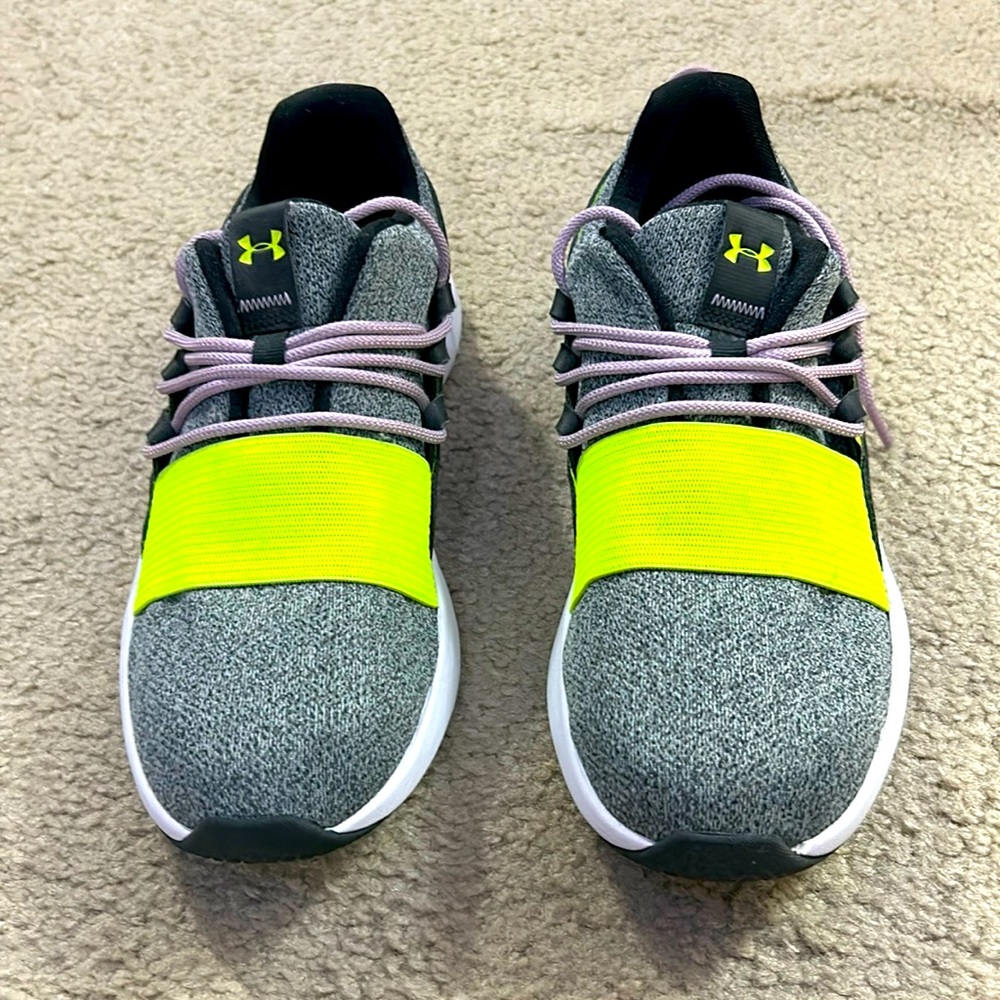 Under Armour Size 10 Women’s running shoes.
